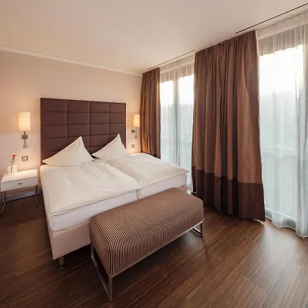 Eberhards Am Wasser 4*